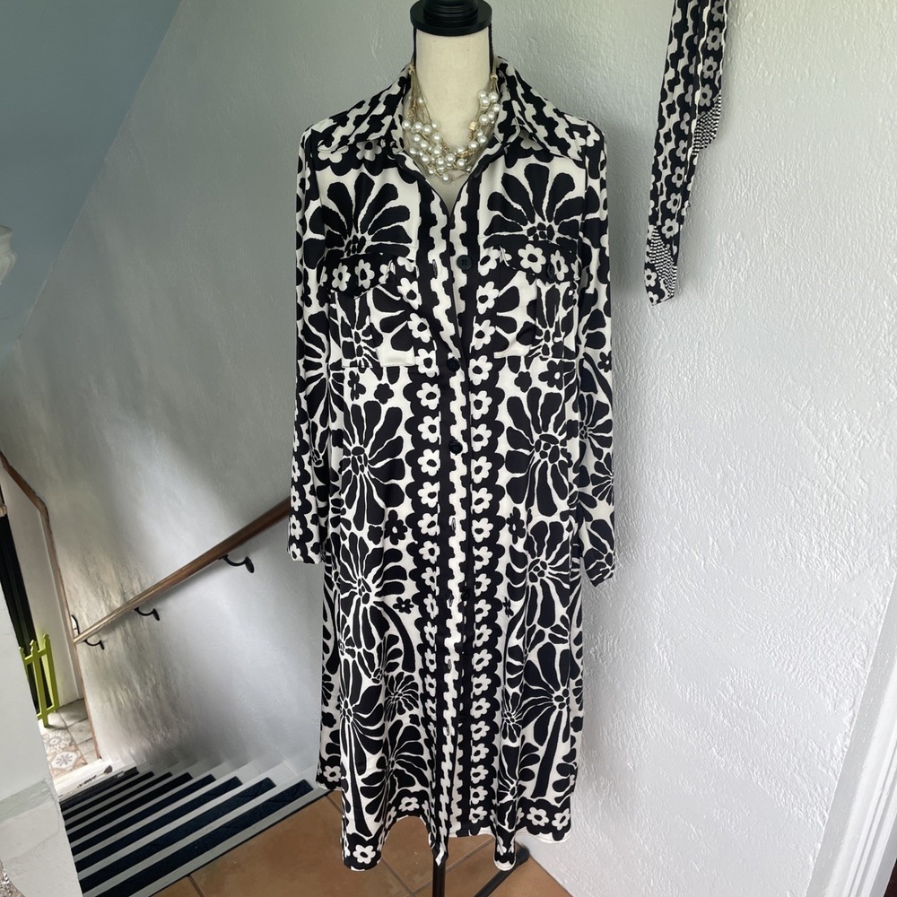 House of Harlow 1960 Black and White Long Sleeve Floral Shirt Dress - Picture 7 of 10